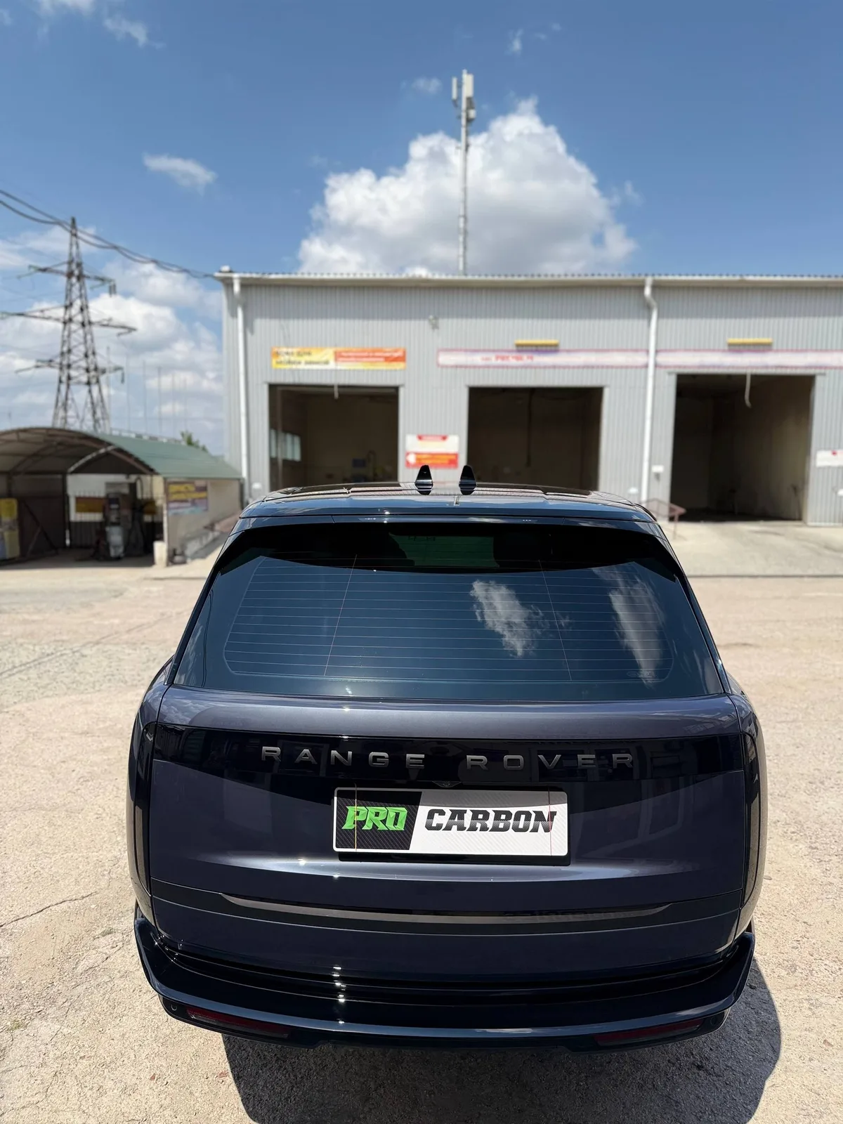 Range Rover: полная защита кузова и салона 3 Защищённая плёнкой передняя часть Range Rover