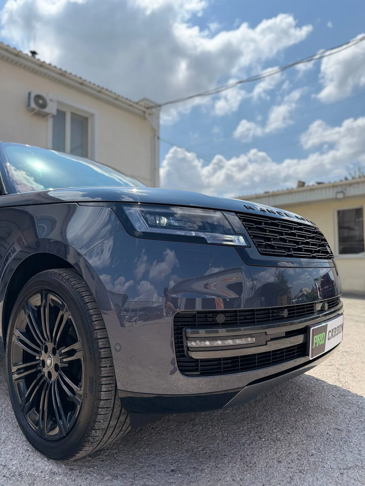 Range Rover: полная защита кузова и салона 9 Задняя часть и тонированные стёкла Range Rover